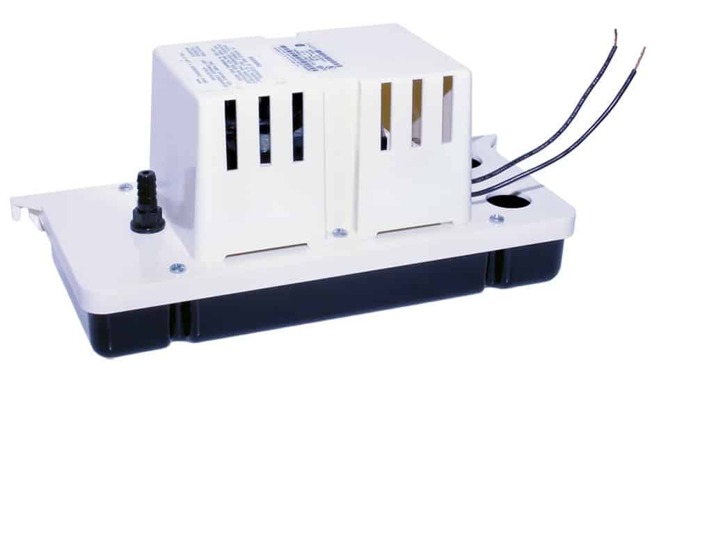 Condensate pump with reservoir 