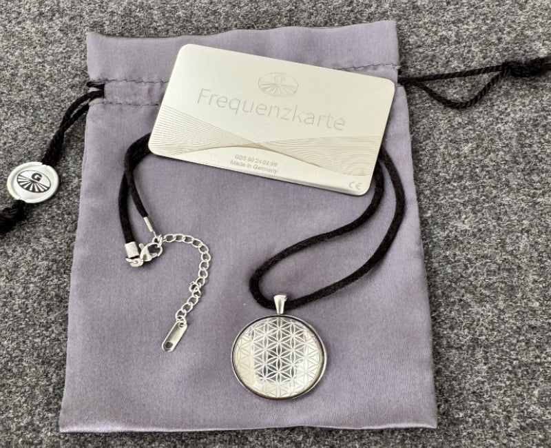 Gabriel-Frequenz-Anhänger – Schutz und Stil für unterwegs